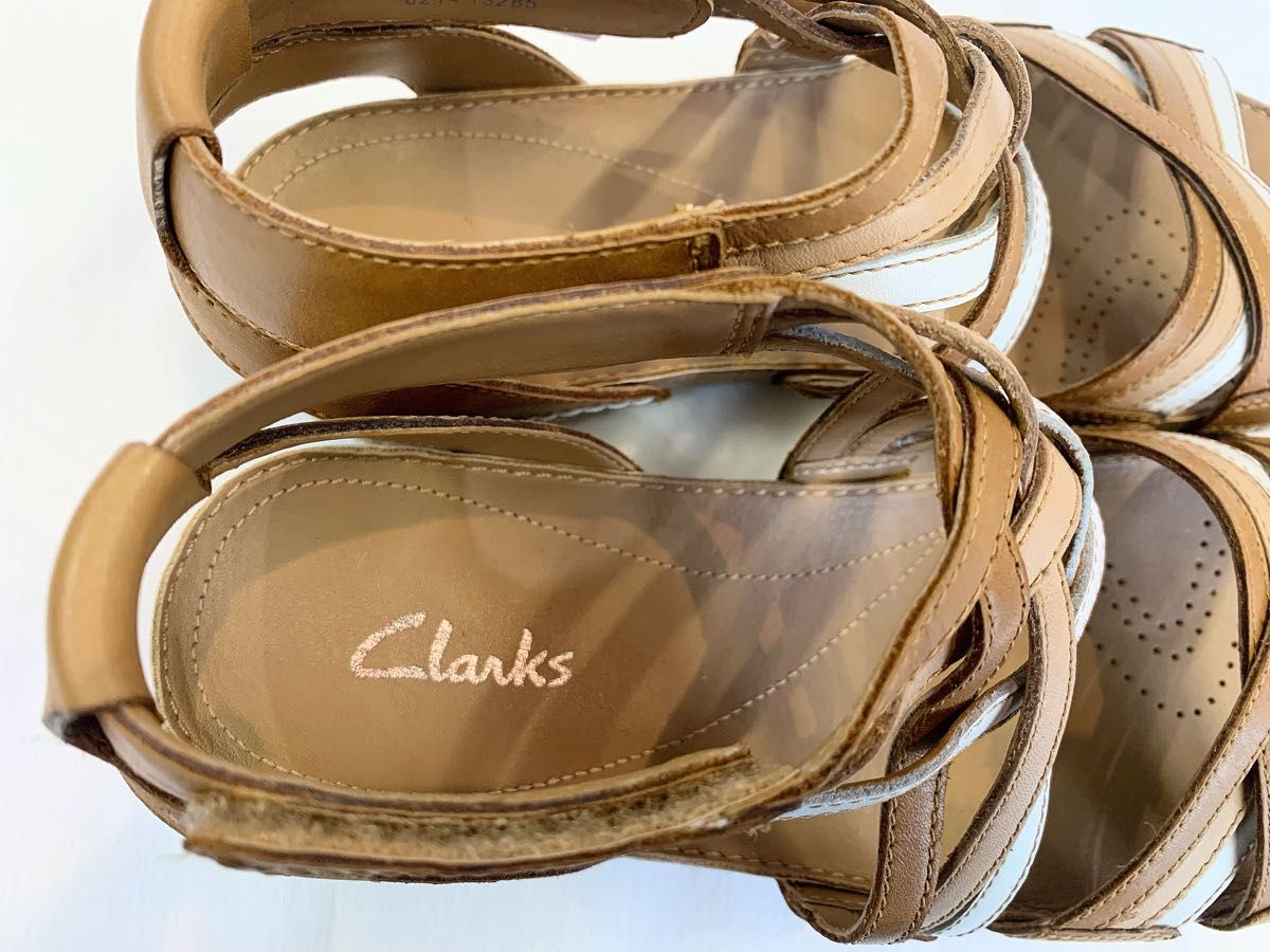 クラークス Clarks 未使用UK3ほぼ新品 サンダル22cm程レディース美品