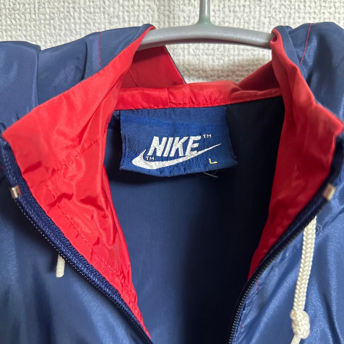 最終値下げ中です！ NIKE ナイロンジャケット ナイキ ナイロンブルゾン ナイキウインドブレーカー 紺タグ 80s フード付