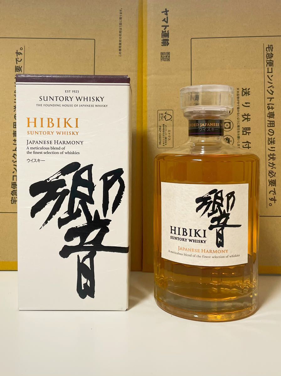 新品未開栓 サントリー 響 JAPANESE HARMONY 700ml 化粧箱付き_画像1