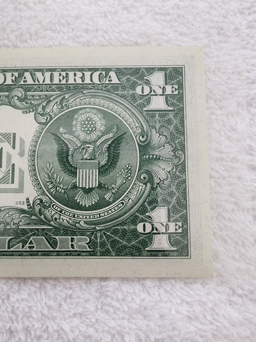 ★希少★　アメリカ　スターノート　ブルーシール　１９５７年 　外国紙幣　Dollar　１ドル_画像8