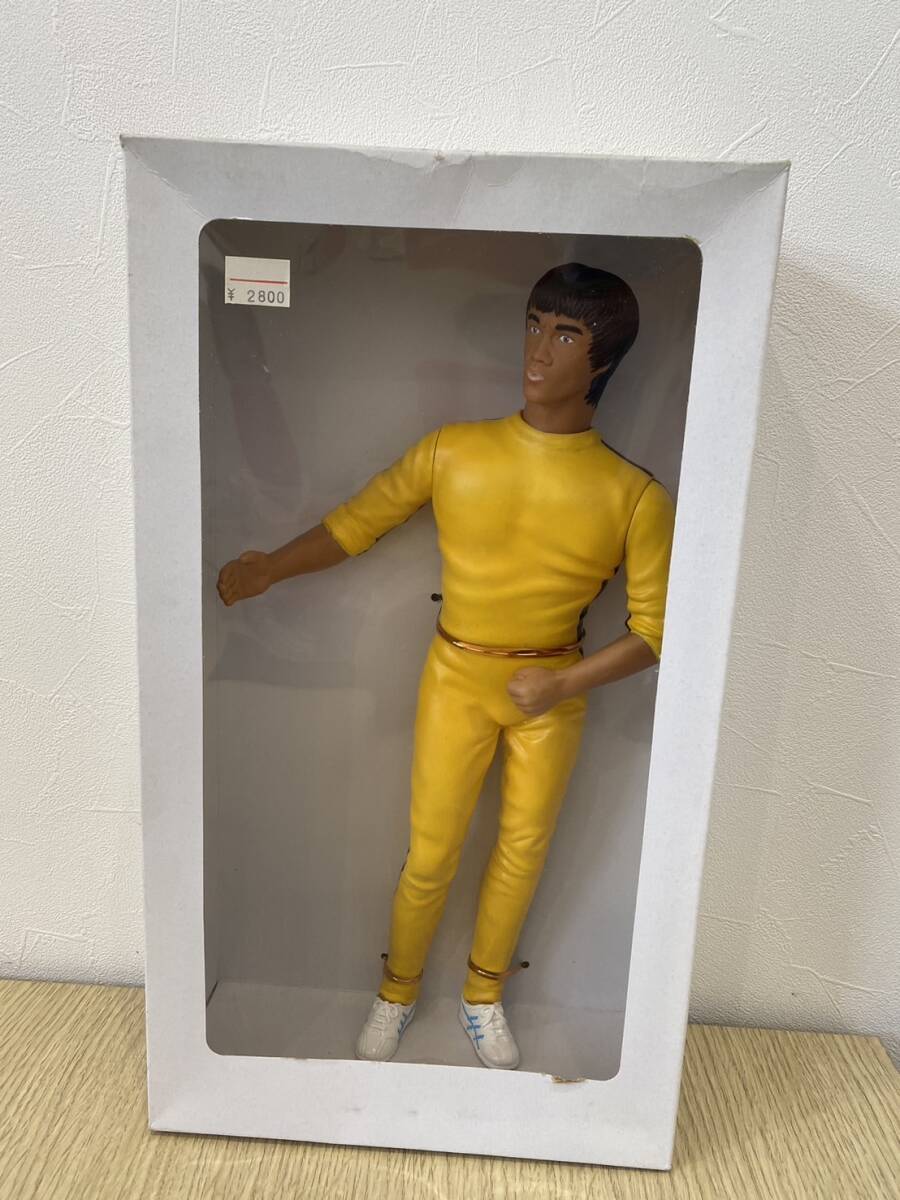 * unopened goods blues * Lee figure yellow costume that time thing 