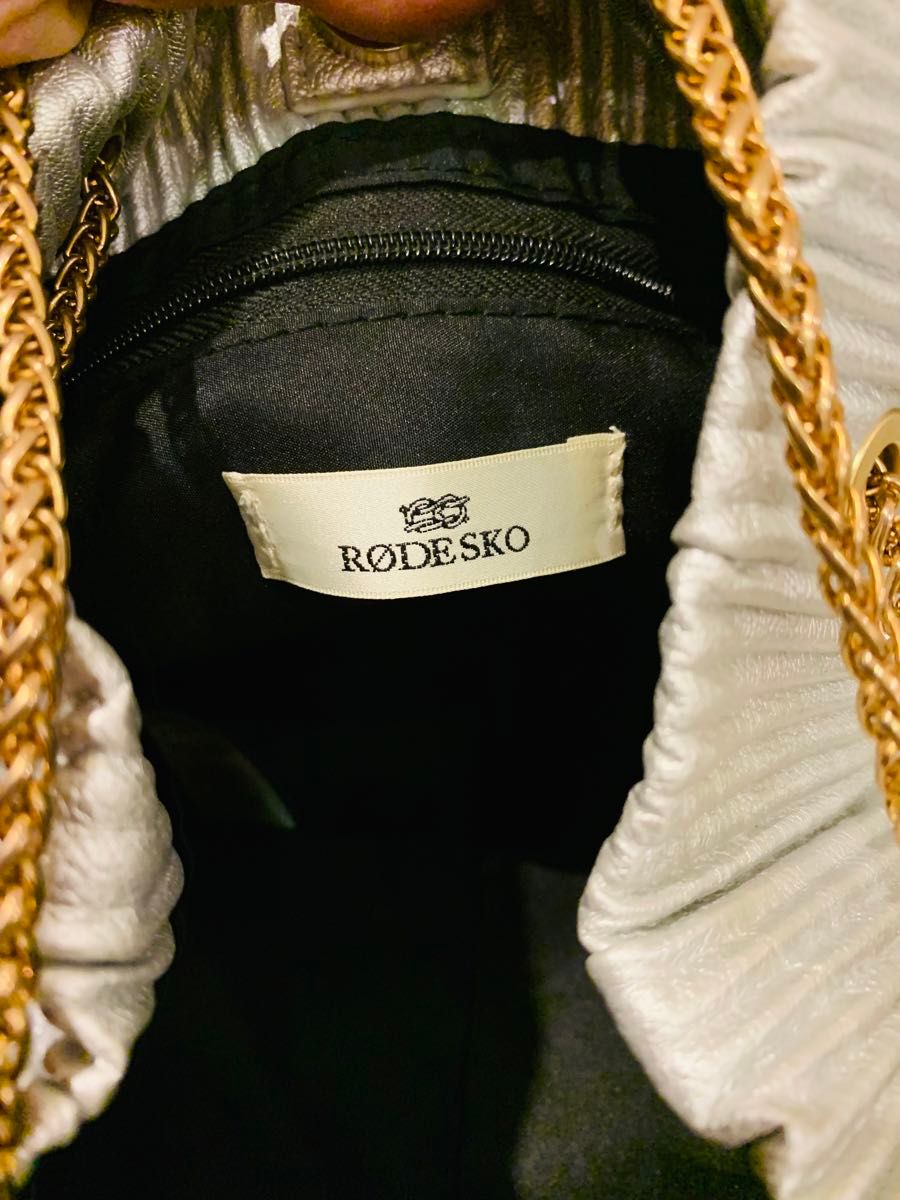 【美品】RODESKO ロデスコ　巾着バッグ　 ショルダーバッグ チェーンバッグ　パーティーバッグ　和装バッグ