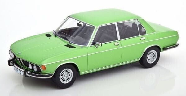 【KKスケール】 1/18 BMW 3.0S E3 2.シリーズ 1971 ligthgreen-metallic [KKDC180404]★未開封新品！