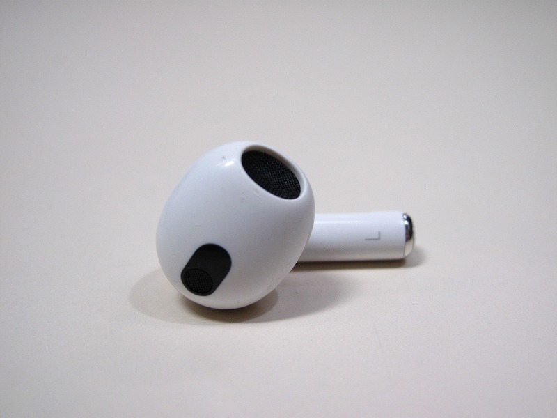 Apple純正 AirPods 第3世代 エアーポッズ MME73J/A 左 イヤホン 左耳のみ A2564 [L]の画像1