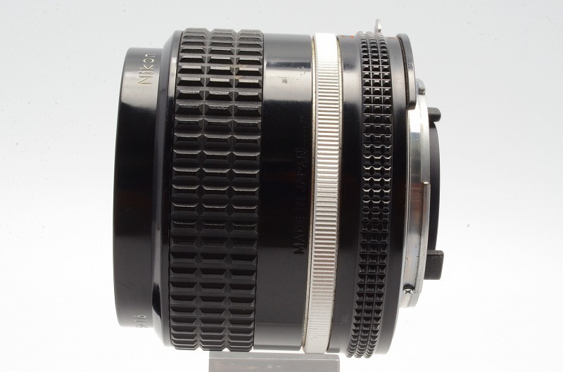 人気 美品 Nikon ニコン Ai-s Nikkor 35mm F2 MF レンズ_画像6