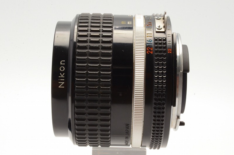 人気 美品 Nikon ニコン Ai-s Nikkor 35mm F2 MF レンズ_画像5