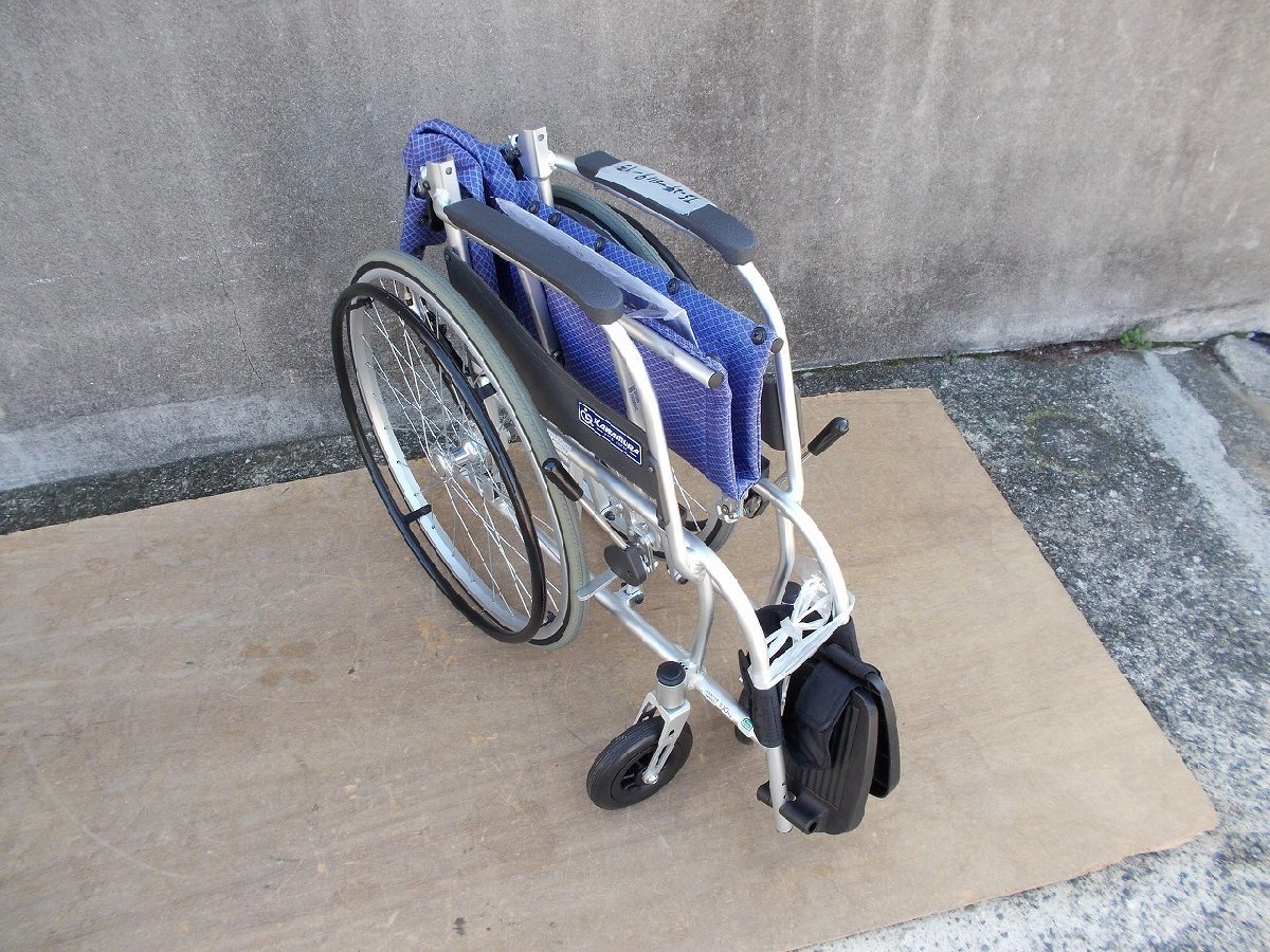 TS-24-0219-01 【カワムラサイクル】 洗浄整備済自走式車椅子 ふわりす 【KF22-40SB】の画像10