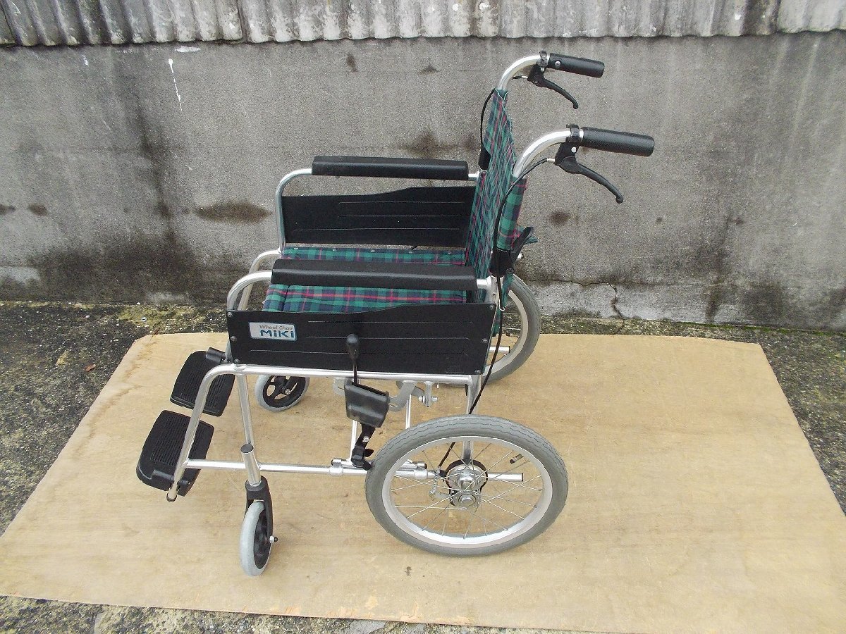 TS-24-0306-02　 アルミ介助式車椅子　MPCN-46JD　M-1シリーズ　ミキ（レッグサポートなし、背もたれキズ有）_画像5