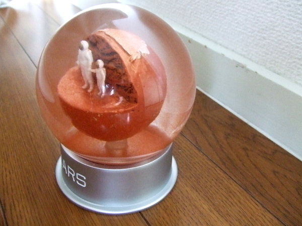 新品/定価8,000円☆MARS DUST GLOBE☆火星スノードーム 宇宙 惑星 砂の嵐 砂嵐 親子マーズダストグローブbeams ideaオブジェ置物ガラス製の画像4