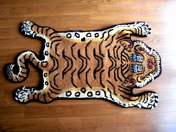 S/約100cm☆新品定価1万円☆チベタンタイガーラグ Tibetan Tiger Rugトラ虎カーペットdetailウール手織りチベット未使用usa玄関マット絨毯の画像1