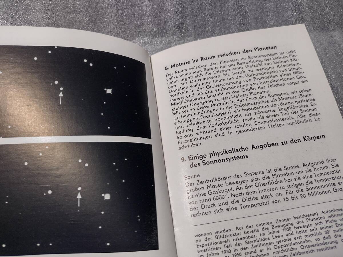 [ Carl Zeiss planetary um] astronomy materials sun series small booklet 1971.