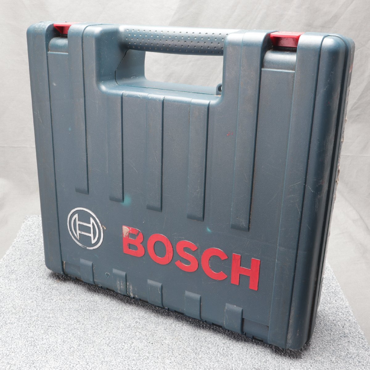 【工具等】BOSCH(ボッシュ) 18V コードレスインパクトドライバー GDR18V-LISN 本体 バッテリー×2 充電器 ケースセット 中古品