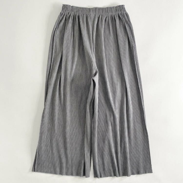 27c14 《美品》 me ISSEY MIYAKE ミーバイ イッセイミヤケ プリーツワイドパンツ グレー PLEATS WIDE PANTS_画像2