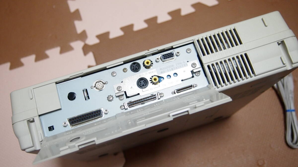 1円スタート FM TOWNS II 本体 SN model ノートパソコン FM 1円スタート FM TOWNS II 本体 SN model ノートパソコン FM
