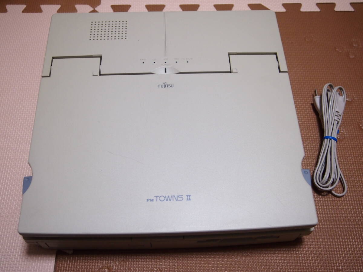 1円スタート FM TOWNS II 本体 SN model ノートパソコン FM 1円スタート FM TOWNS II 本体 SN model ノートパソコン FM