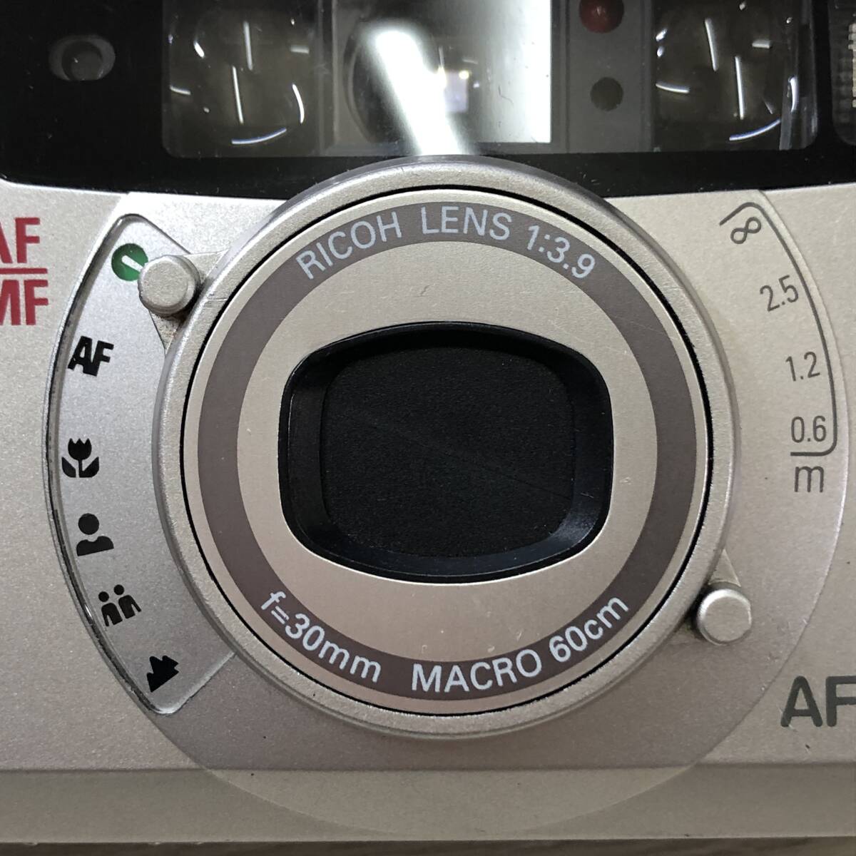 ♪RICOH リコー AF-80 コンパクトカメラ フィルムカメラ レンズ RICOH LENS 1:3.9 f＝30mm MACRO 60㎝ ジャンク品♪R23163の画像7