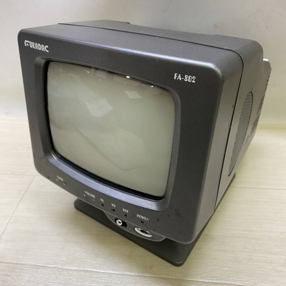 ▲レトロ家電 FUKADAC FA-802 ミニテレビ ブラウン管 通電確認 フカダック アダプタ欠品 ジャンク品 ▲ R14057の画像2