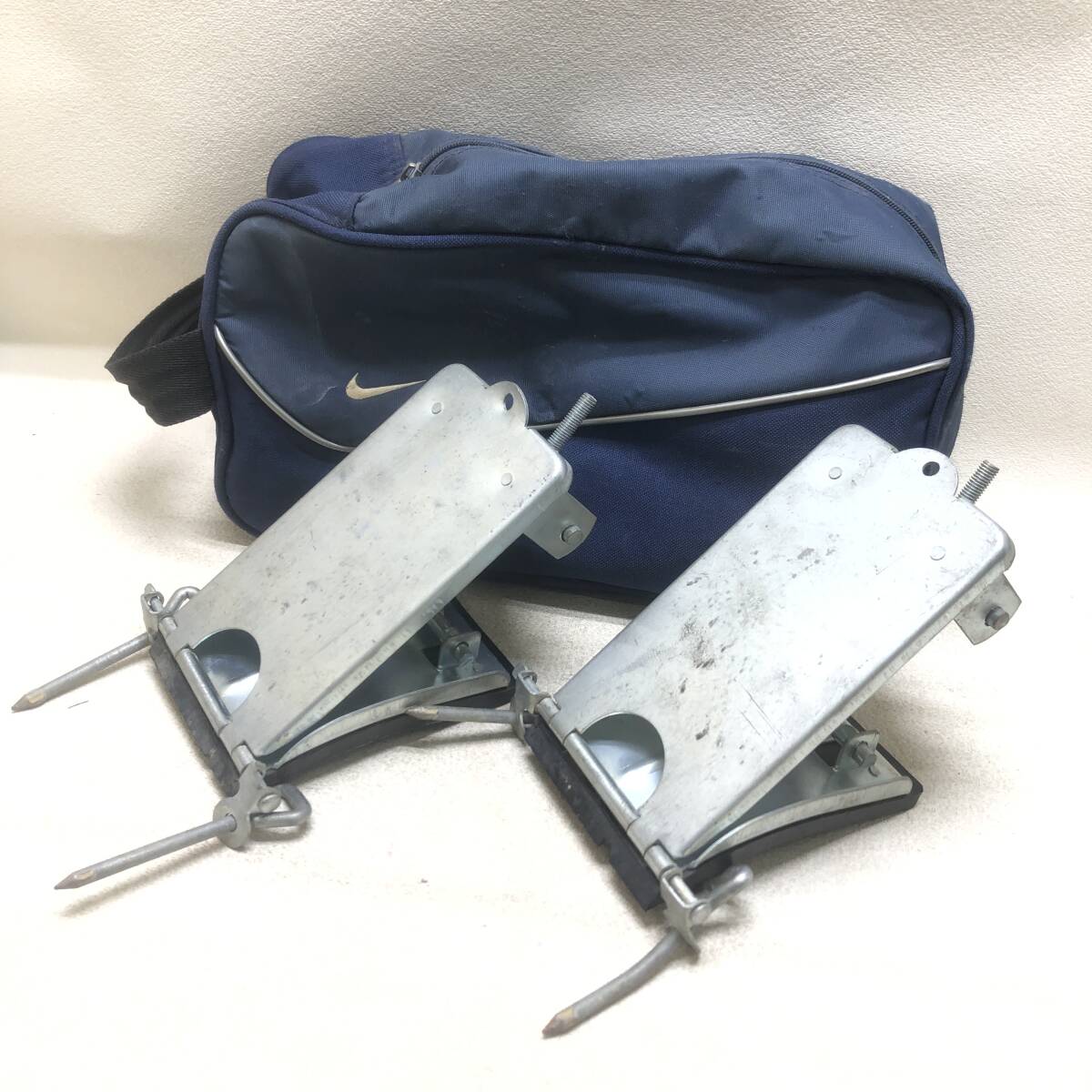 * Japan track-and-field ream . starting block track-and-field relay physical training part . marathon sport present condition goods *K01766