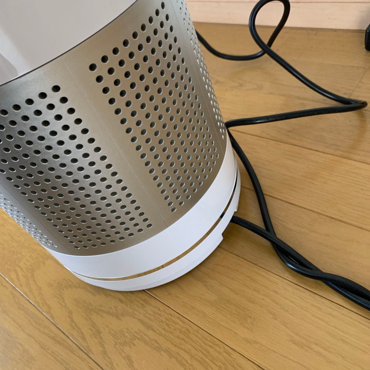 タワーファンセラミックヒーター(UML-046JR)美品(説明書と タワーファンセラミックヒーター(UML-046JR)美品(説明書と