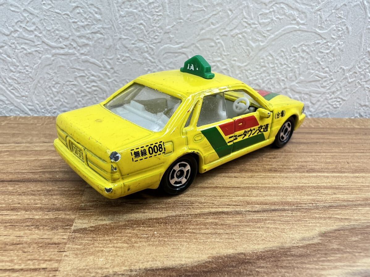 トミカ 日産 セドリック タクシー の画像2