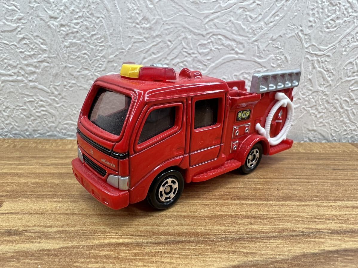 トミカ モリタCD-I型 ポンプ消防車の画像1