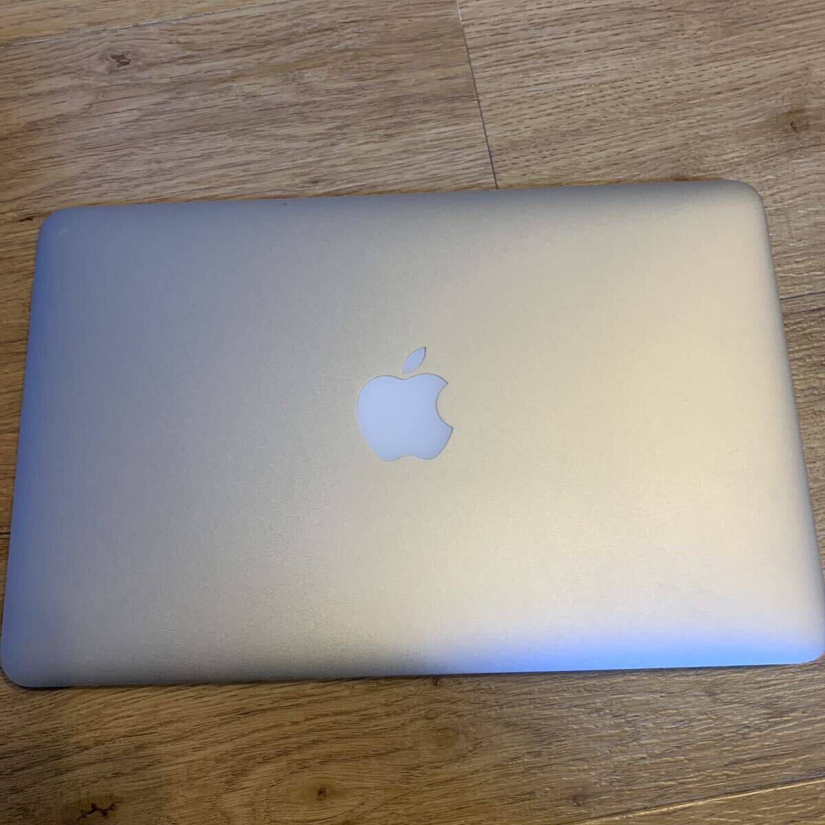 1円スタート MacBook Air 2013モデル A1465 11インチ  ジャンクの画像1