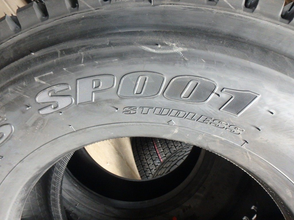 C616-2 新品 2022年製 送料無料【265/70R19.5 140/138】ダンロップ SP001 スタッドレス 2本_画像5