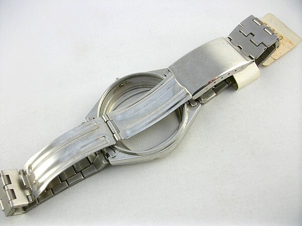l25u68★未使用 ORIENT 古い腕時計 ケース 枠 ベルト 万年カレンダー 裏蓋なしの画像2