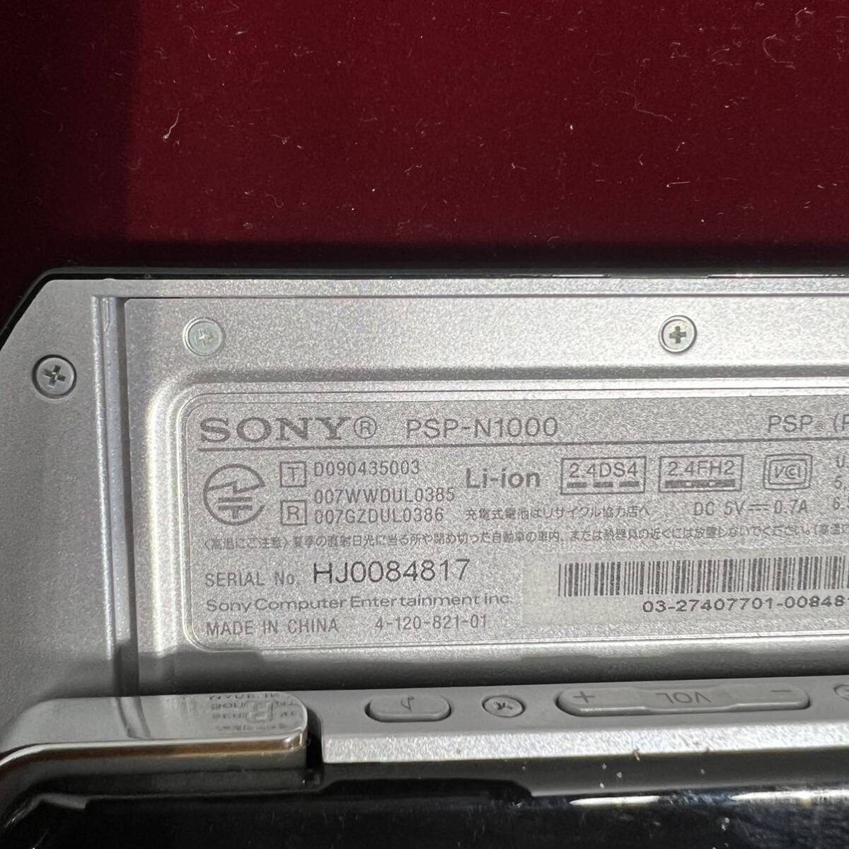 2棚083 SONY PSPgo プレイステーションポータブル ピアノ ブラック PSP-N1000 _画像3