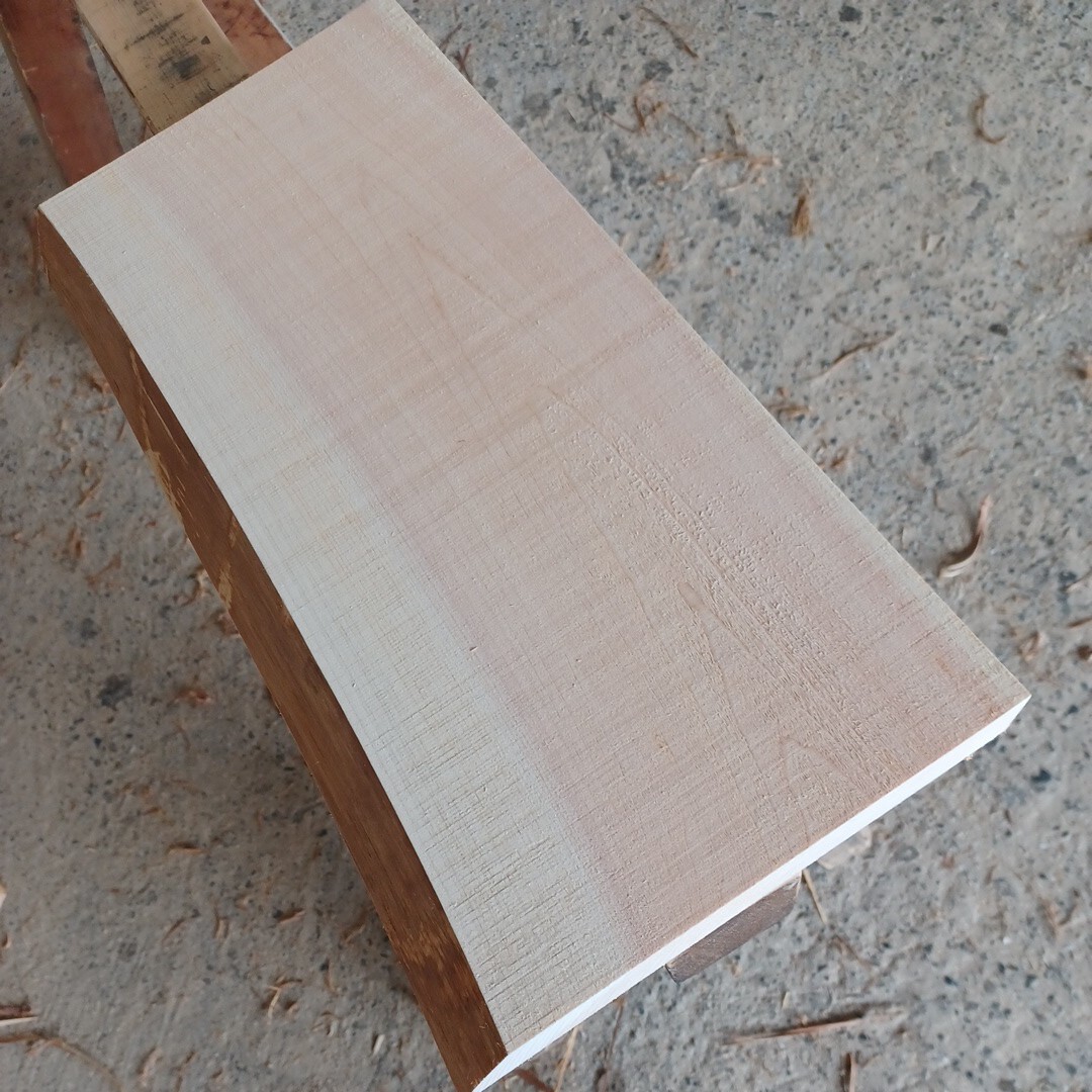 A-1659 【45.5×21.7~24×3.6cm】 国産ひのき 片耳付板 テーブル A-1659 【45.5×21.7~24×3.6cm】 国産ひのき 片耳付板 テーブル