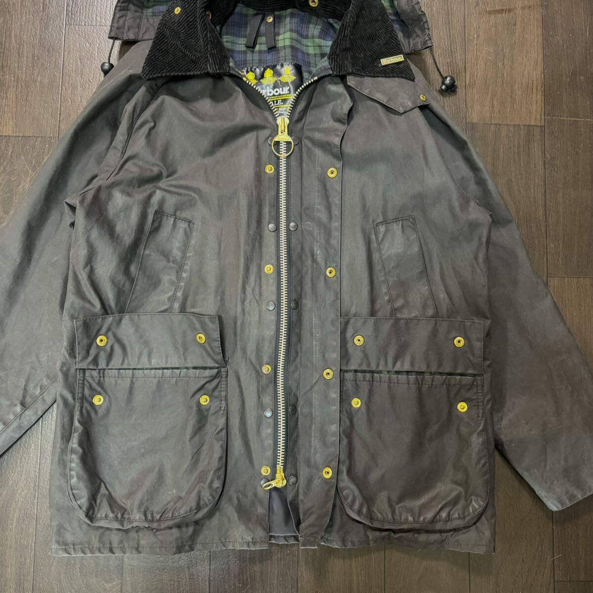 【ブラックウォッチ】美品 C38 Vintage Barbour BEDALE ビンテージ バブアー ビデイル ブラックウォッチ フード ピンバッジ付属_画像5