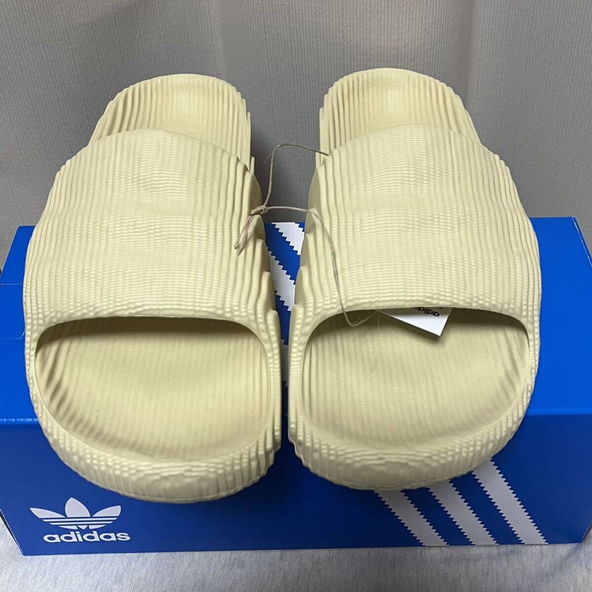 アディダス アディレッタ22 28.5センチ サンダル スライド adidas ADILETTE22 SLIDES yeezy GX6945