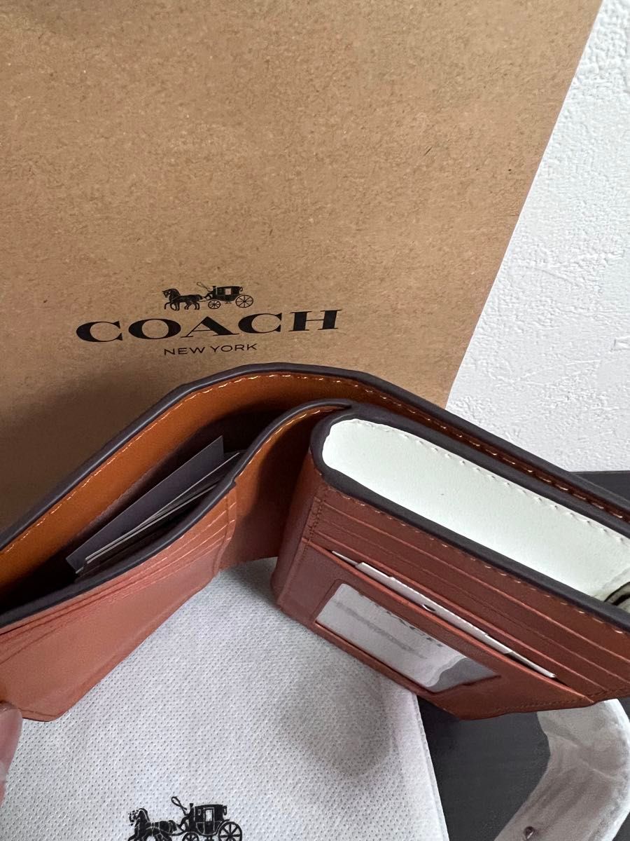 COACH コーチ　折財布　最新