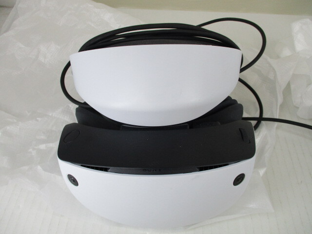 G2919 送料無料！ ※未検品※ PlayStation VR2 PS5専用 CFIJ17000 中古現状品(ジャンク扱い)/箱傷み有/傷や汚れ等の使用感有_画像5