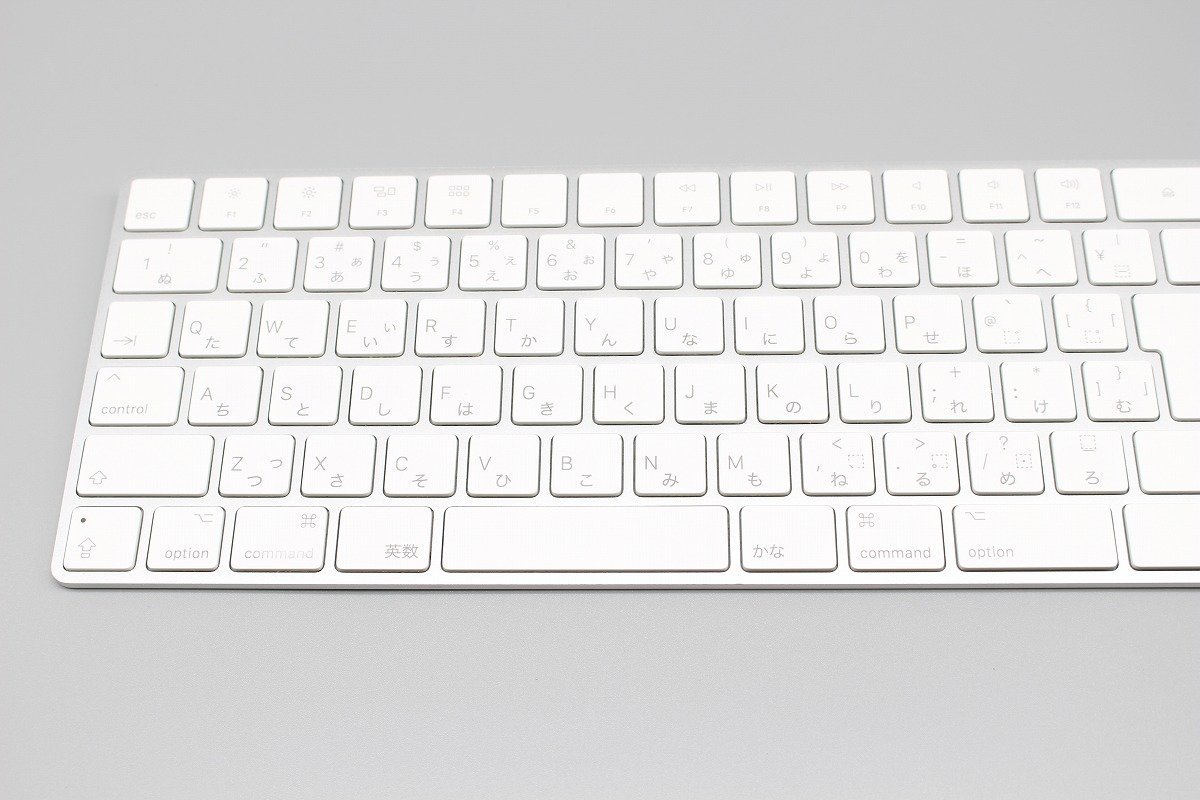 【A品】Apple Magic Keyboard（日本語配列) A1843 MQ052J/A Lightningケーブル付き 動作確認済【tkj-apka1843j-a】の画像3