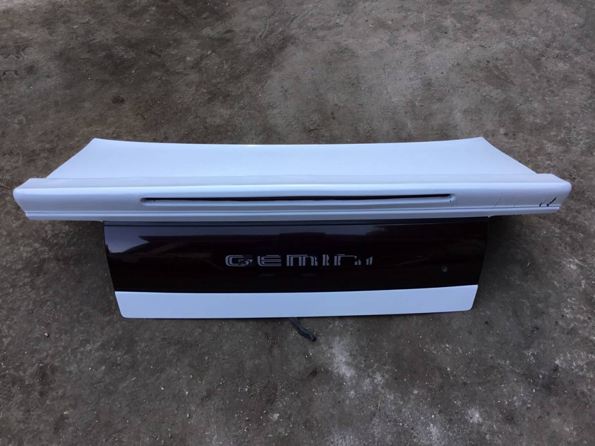  Isuzu Gemini old car trunk lid Assy J 19323 original white 8970632990 same day shipping possible 