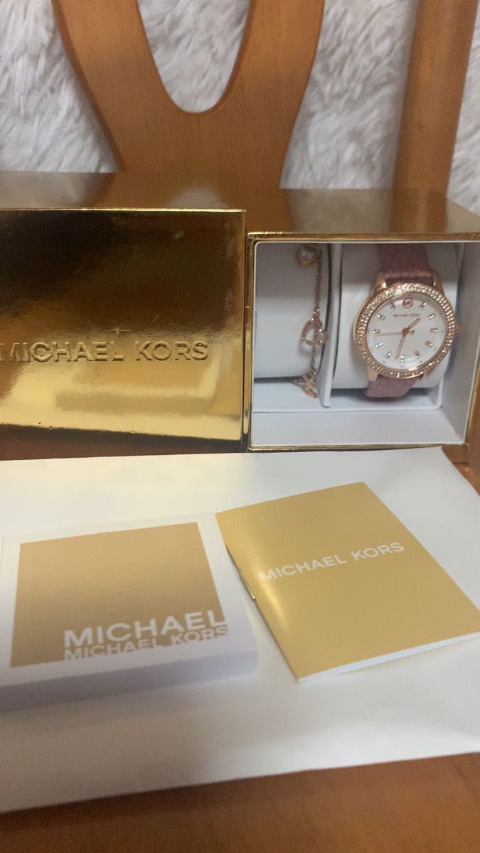 Michael kors マイケルコースの腕時計とブレスレット
