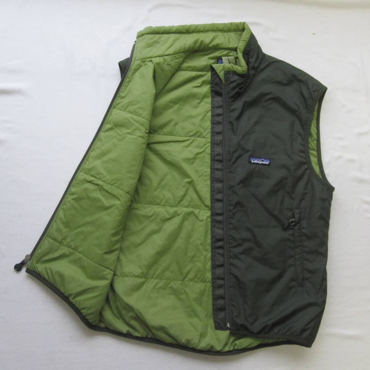 パタゴニア パフボール ベスト (XS) 2004 Everglade / patagonia パタゴニア パフボール ベスト (XS) 2004 Everglade / patagonia
