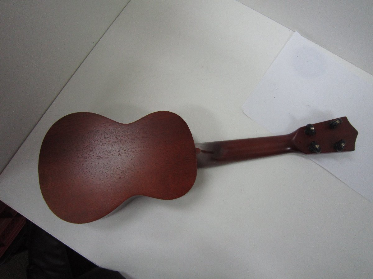 MAHALO 4 string ukulele used 