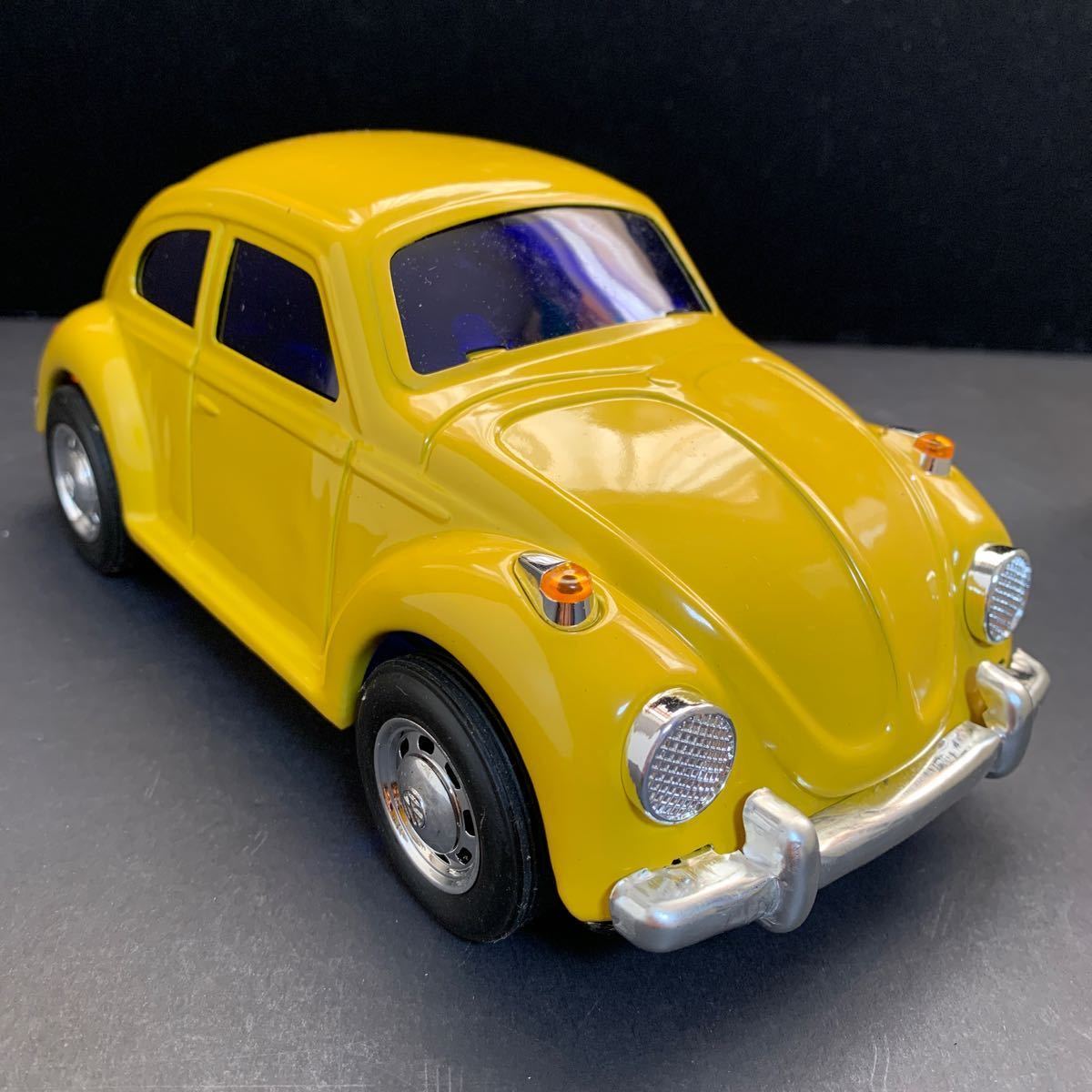 ブリキ製ミニカー VW Volkswagen Beetle フォルクスワーゲン ビートル 全長約21.5㎝ スケール不明 イエロー トイズクラブ TOYSCLUB外箱破れの画像4