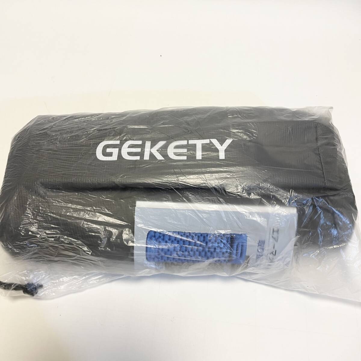 エアーマット GEKETY 【約10CM厚さ】 キャンプ マット 車中泊マット 足踏み式 無限連結可能 枕付き エアマット キャンプ 災害マット