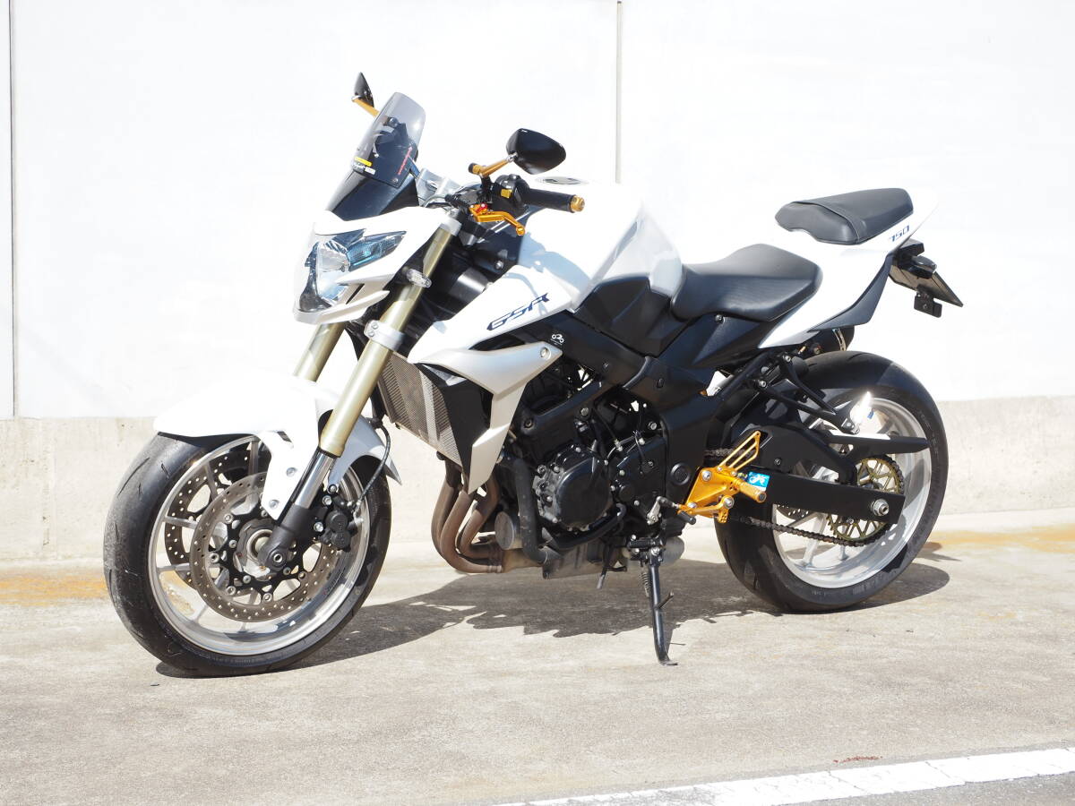 スズキ GSR750 2011年モデル 車検2年付（令和8年3月4日迄）_画像3