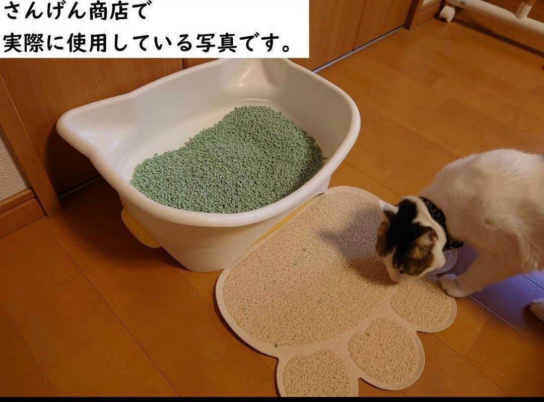 肉球型　猫用　トイレマット　ランチョンマット　飛び散り防止　カラー　ベージュ