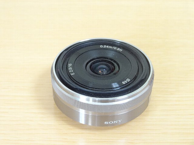 即決！ E16mm/F2.8 [SEL16F28] NEX用パンケーキレンズ　良品！_画像1