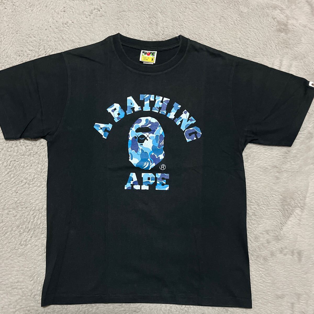 A BATHING APE BAPE KAWS ORIGINAL FAKE tee tシャツ CAMO 迷彩　オリジナルフェイク　M 青　BLUE BABY MILO COLLEGE L OGO 黒　ブラック_画像1