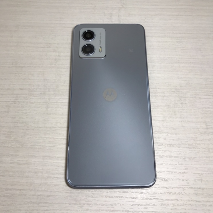 ★1円スタート motorola moto g53y 5G アークティックシルバー 128GB 中古品 現状品 動作品 ワイモバイル 箱有り ケース付き _画像3