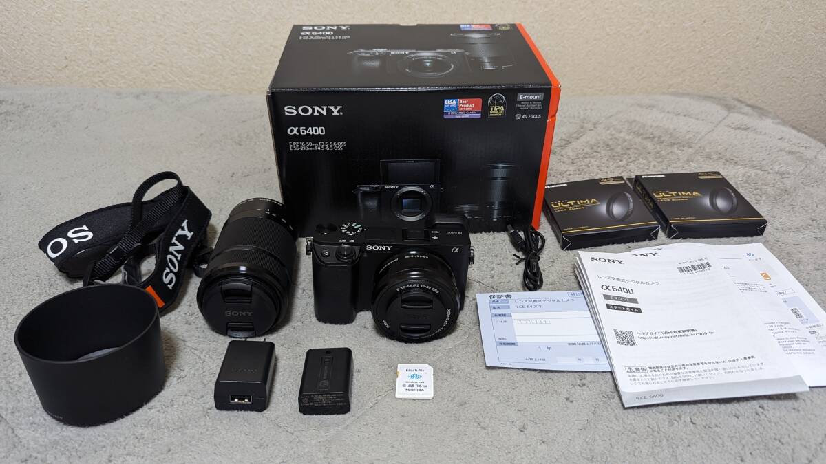 □■美品！SONY α6400 ダブルズームレンズキット ILCE-6400Y/B ＋ レンズガード2枚(HAKUBA ULTIMA) ＋ SDカード Flash Air 16GB□■