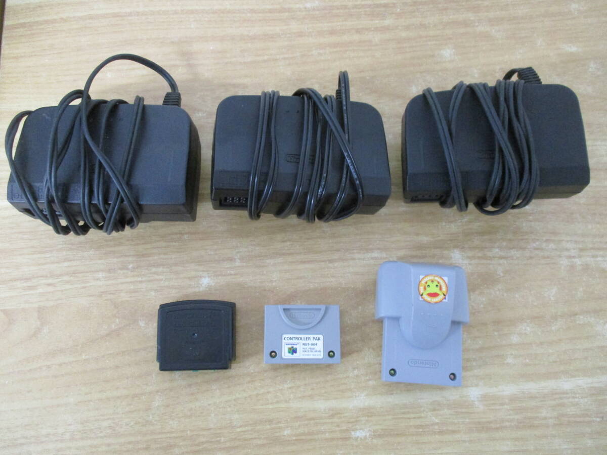 TJ-780（ニンテンドー64 本体＆コントローラー まとめ売り）任天堂 Nintendo 箱付き有 ゲーム機 大量 動作未確認 ジャンク 現状品の画像9