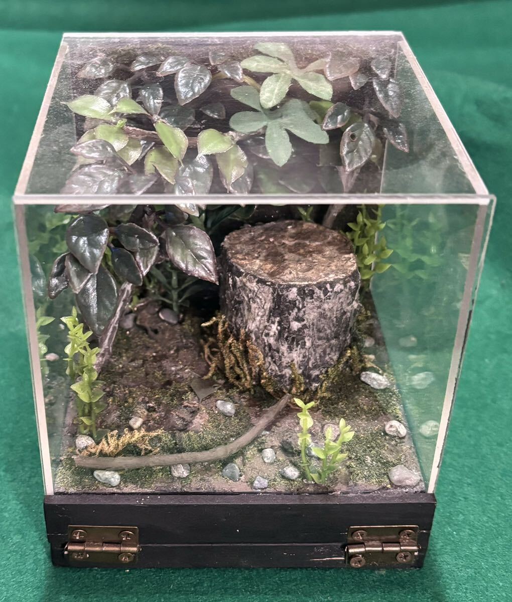 動物フィギュア用ジオラマ】森の風景☆ヒメネズミ・アマガエル 動物フィギュア用ジオラマ】森の風景☆ヒメネズミ・アマガエル