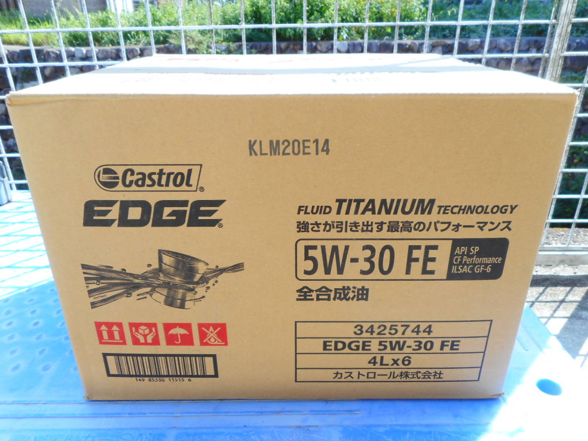 即決！！CASTROL EDGE FE 5W-30 TITANUM 4L/6缶 ワンケース カストロール エッジ 省燃費 ＥＣＯ ハイブリッド 輸入車_画像1
